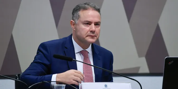 autoescola-deixara-de-ser-obrigatoria-para-tirar-cnh-ainda-em-2025,-afirma-ministro