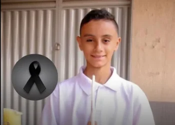 adolescente-morre-apos-brincadeira-de-“lutinha”-em-praca-de-goianira