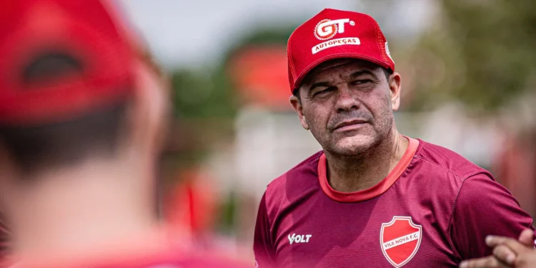 vila-nova-cumpre-tabela-da-serie-b-com-foco-em-2026