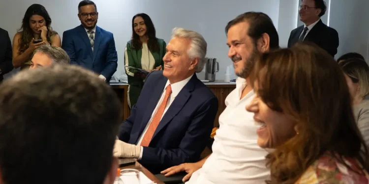 apos-almoco-com-caiado,-rueda-volta-a-defender-nome-do-goiano-ao-planalto