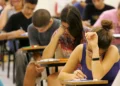 mais-de-4,8-milhoes-de-estudantes-iniciam-o-enem-2025-neste-domingo
