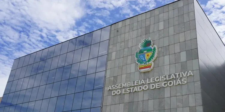 estao-abertas-as-inscricoes-para-o-concurso-da-alego-com-salarios-de-ate-r$-10,5-mil