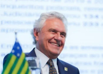 ronaldo-caiado-tem-82%-de-aprovacao-em-goiania,-aponta-pesquisa