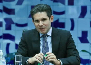 oposicao-freia-avanco-na-votacao-do-projeto-antifaccao-e-ganha-tempo-na-pauta