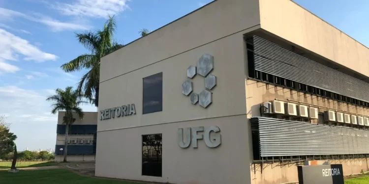 ufg-sobe-para-13a-posicao-entre-as-melhores-universidades-do-pais