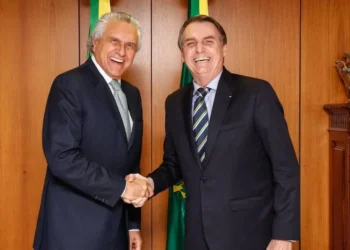 moraes-autoriza-caiado-e-tarcisio-a-visitar-bolsonaro-em-prisao-domiciliar