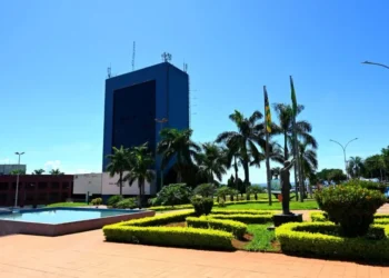 medicos-em-debate:-impasse-sobre-reducao-de-plantoes-em-goiania