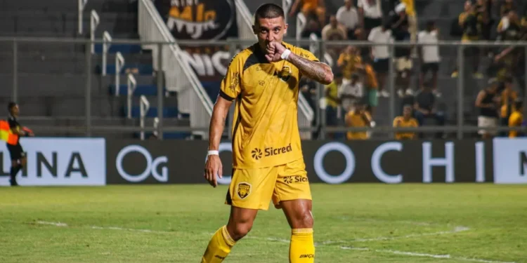 goias-avanca-por-kevin-ramirez-e-movimenta-mercado-para-reforcar-ataque-em-2026