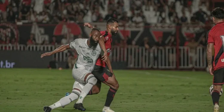 vai-entregar-pra-chape?-atletico-go-afasta-“mao-amiga”-ao-goias