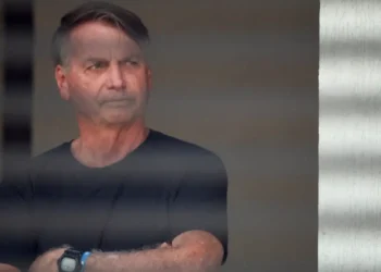 bolsonaro-solicita-ao-stf-cumprimento-de-prisao-domiciliar-em-vez-de-regime-fechado