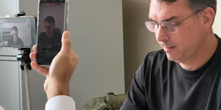 flavio-bolsonaro-insiste-em-vigilia-neste-sabado