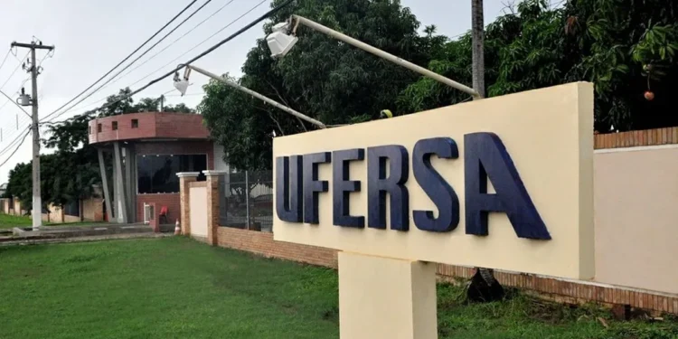 ufersa-lanca-concurso-para-professores-com-salarios-de-ate-r$-14-mil