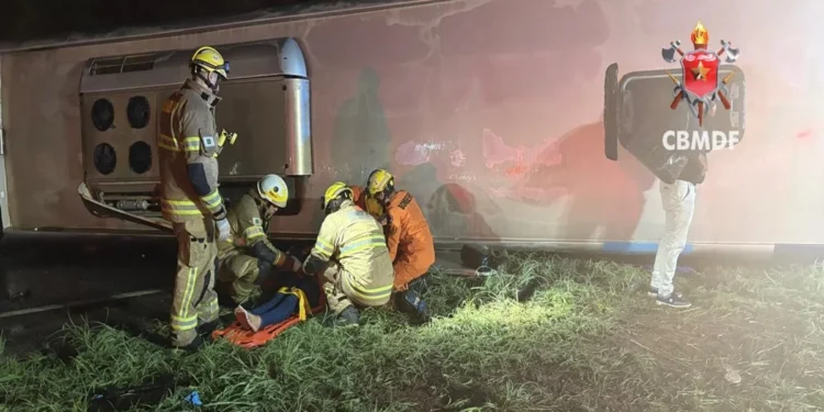 acidente-com-onibus-deixa-27-feridos,-tres-em-estado-grave,-na-br-020