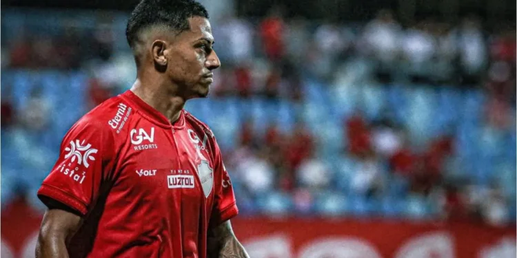 vila-nova-confirma-saidas-para-2026