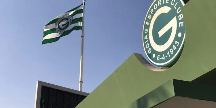 goias-pede-desculpas-e-comeca-planejar-2026