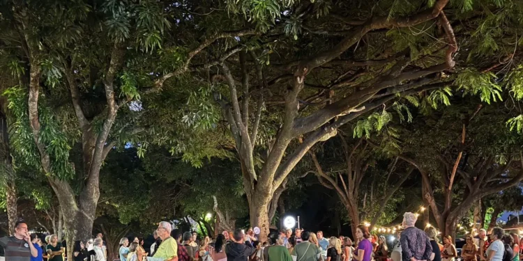 parque-das-laranjeiras:-polemica-sobre-estacionamentos-mobiliza-moradores