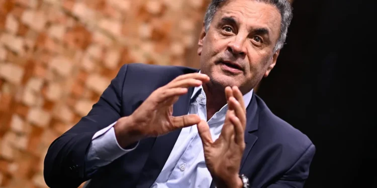 aecio-neves-afirma-que-psdb-avalia-candidatura-propria-a-presidencia-em-2026