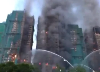 incendio-em-hong-kong-e-o-mais-mortal-em-decadas