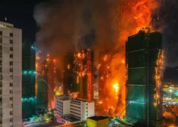 numero-de-mortos-em-incendio-em-complexo-residencial-de-hong-kong-sobe-para-146