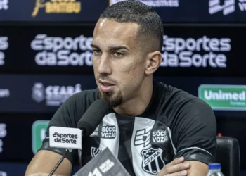 goias-avanca-por-nicolas,-do-america-mg