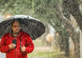 tempestades-em-goias:-alerta-do-cimehgo-atinge-75-cidades-nesta-segunda-feira