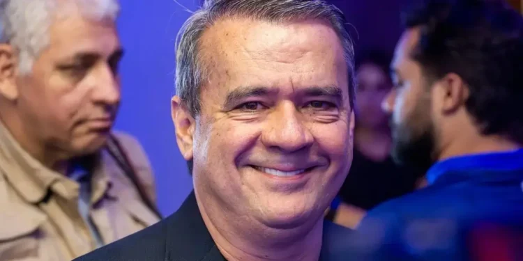 fabio-brasil-assume-presidencia-do-vila-nova-no-trienio-2026–2028