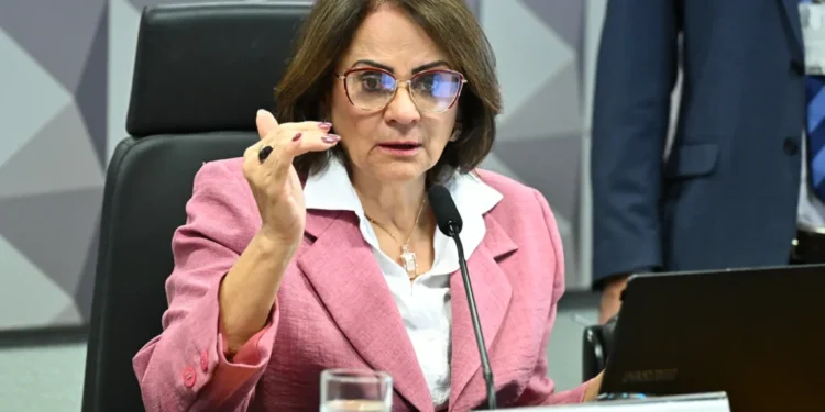 damares-alves-pressiona-banco-master-na-cpmi-do-inss-com-serie-de-novos-requerimentos