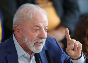 lula-liga-para-trump-e-fala-sobre-tarifas-e-crime-organizado