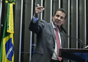 como-alianca-nacional-entre-psd-e-pl-pode-embaralhar-xadrez-politico-em-goias