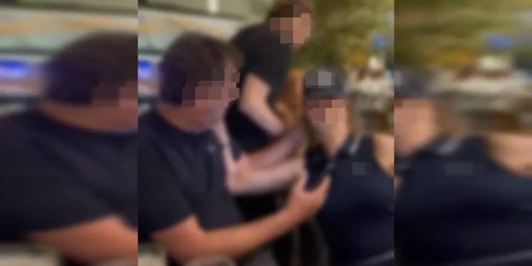 “talarica”-e-agredida-em-shopping-de-goiania:-“puta-que-transou-com-meu-marido”;veja-video