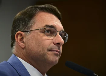 escolha-de-bolsonaro-pelo-filho-nao-afasta-candidaturas-de-governadores