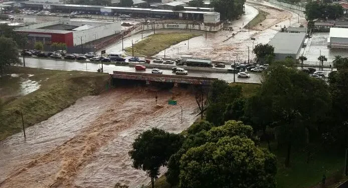 estudos-revelam-por-que-a-marginal-botafogo-continua-alagando-ha-decadas-em-goiania