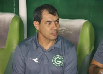 o-goias-chega-ao-fim-de-2025-com-tres-tecnicos-demitidos