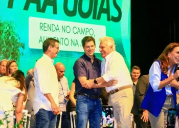 caiado-quer-que-projetos-sociais-garantam-ajuda-imediata-e-oferta-de-autonomia-aos-mais-pobres