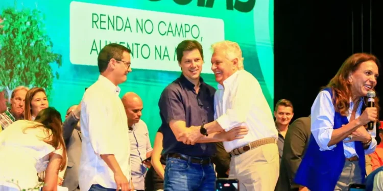 caiado-quer-que-projetos-sociais-garantam-ajuda-imediata-e-oferta-de-autonomia-aos-mais-pobres