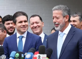 lira-critica-motta-apos-nao-cassacao-de-glauber-e-zambelli 