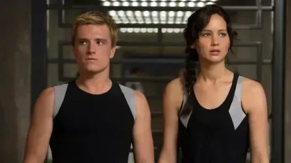 jennifer-lawrence-e-hutcherson-surpreendem-fas-ao-retornar-a-‘jogos-vorazes’