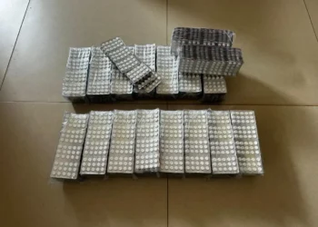 motorista-e-flagrado-com-quase-13-mil-comprimidos-de-rebite-na-br-153,-em-porangatu