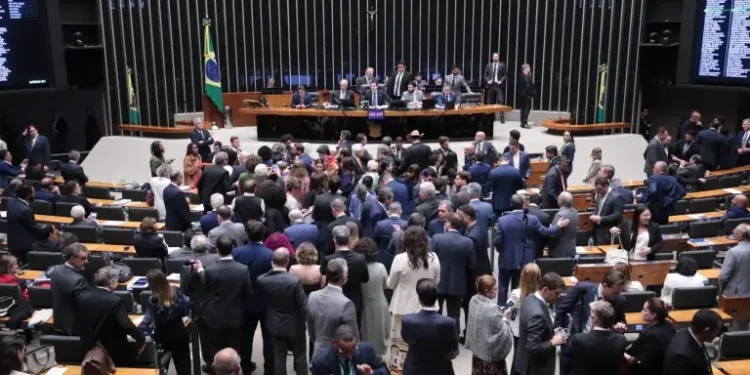 percepcao-de-que-lula-vai-se-reeleger-avanca-entre-deputados,-aponta-pesquisa