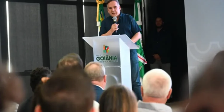 mesmo-com-r$-1,6-bi-em-caixa,-mabel-insiste-em-prorrogar-calamidade-na-saude-de-goiania