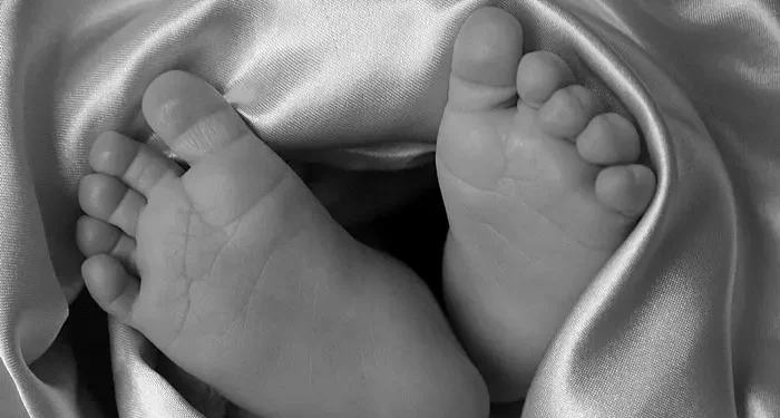 pai-mata-bebe-de-5-meses-por-causa-do-choro-e-pega-quase-46-anos-de-prisao