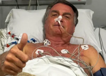 bolsonaro-e-diagnosticado-com-duas-hernias-e-medicos-recomendam-nova-cirurgia