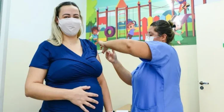 mais-de-mil-doses-da-vacina-de-bronquiolite-sao-aplicadas-em-goiania