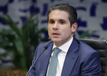 motta-tira-cassacao-de-ramagem-do-plenario-e-entrega-decisao-a-mesa-da-camara