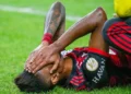 flamengo-perde-nos-penaltis-e-fica-com-o-vice-da-copa-intercontinental