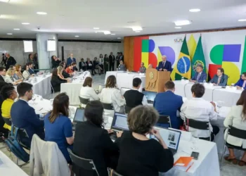 lula-diz-que-vai-vetar-integralmente-o-pl-da-dosimetria-e-descarta-acordo-com-a-oposicao