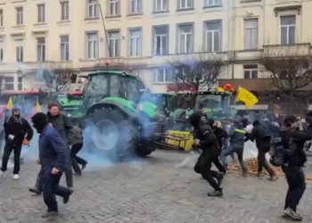 agricultores-tomam-as-ruas-de-bruxelas-contra-acordo-mercosul-ue