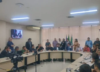 ldo-e-aprovada-na-mista-apos-idas-e-vindas-de-acordo-entre-base-e-relator 