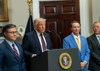 dinamarca-e-groenlandia-reagem-a-enviado-dos-eua-na-regiao