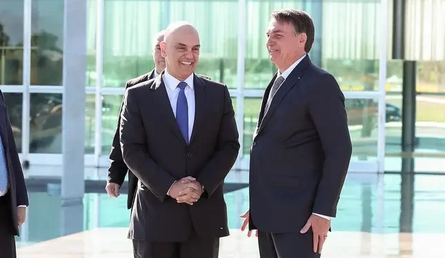 moraes-autoriza-internacao-e-cirurgia-de-bolsonaro-para-tratar-hernia-inguinal